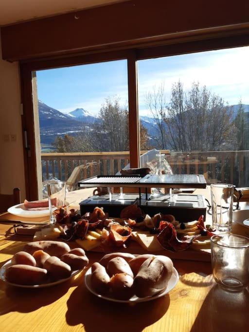 Gite Confort 15 Couchages, Vue Panoramique Montagne Hautes Alpes, Terrasses Embrun Extérieur photo