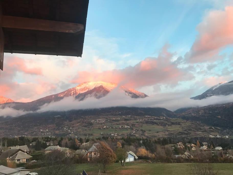 Gite Confort 15 Couchages, Vue Panoramique Montagne Hautes Alpes, Terrasses Embrun Extérieur photo