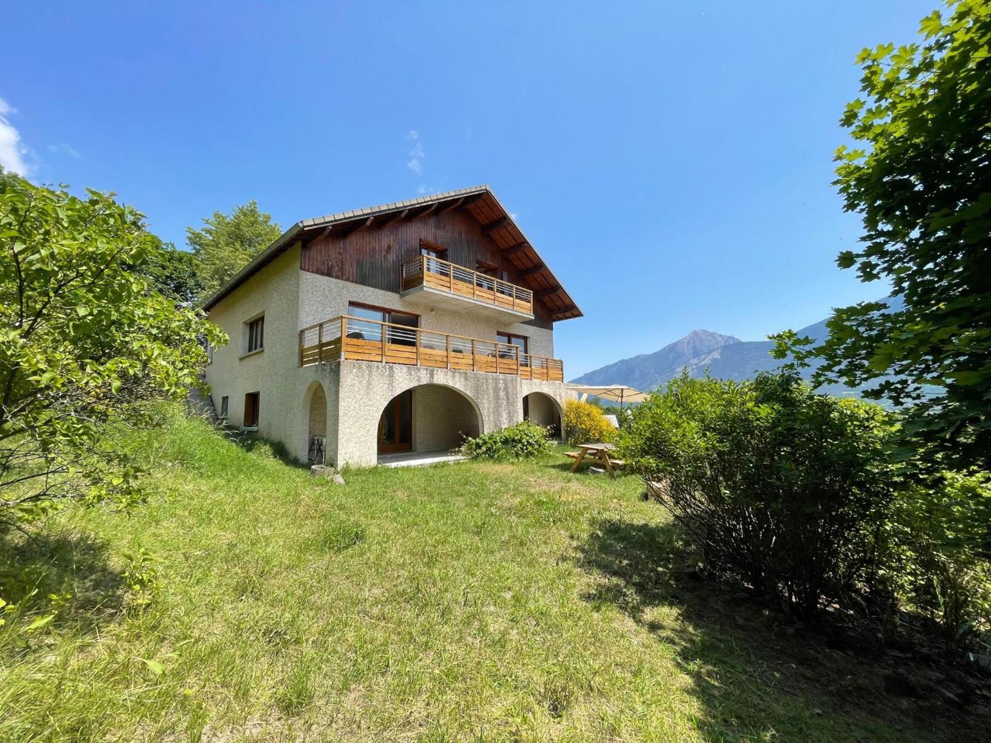 Gite Confort 15 Couchages, Vue Panoramique Montagne Hautes Alpes, Terrasses Embrun Extérieur photo