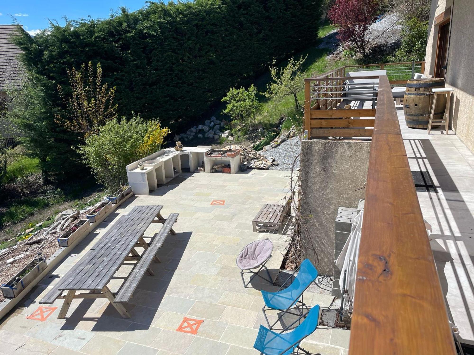 Gite Confort 15 Couchages, Vue Panoramique Montagne Hautes Alpes, Terrasses Embrun Extérieur photo